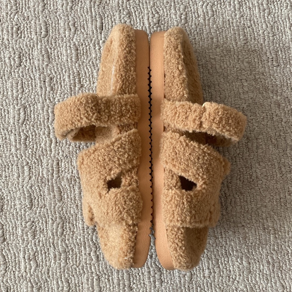 Steve Madden Mayven Shearling Sherpa Faux Fur Slip On Slide Sandals size 10 - Picture 3 of 9